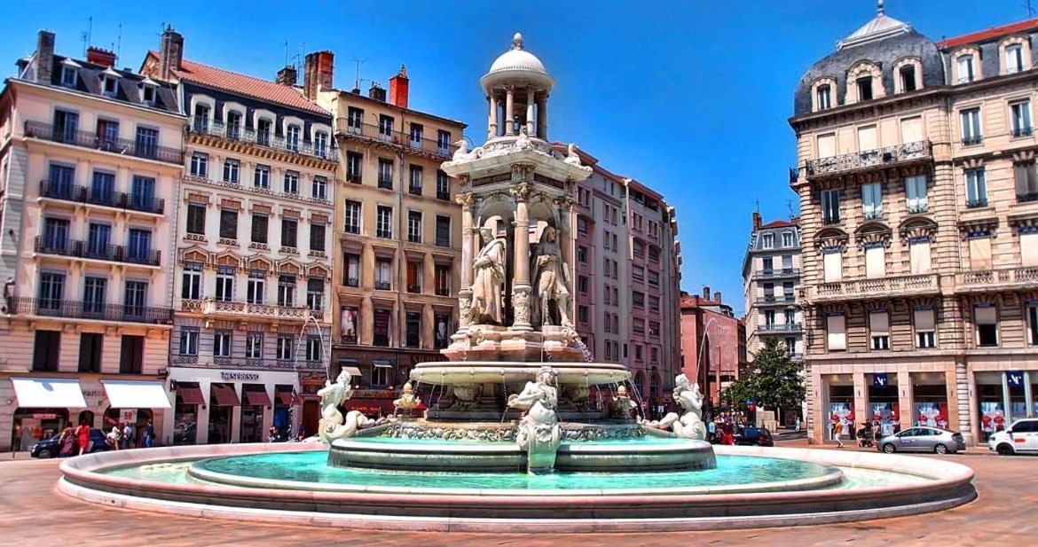 Hallmark - Location T2 - Lyon 2 Esterno foto